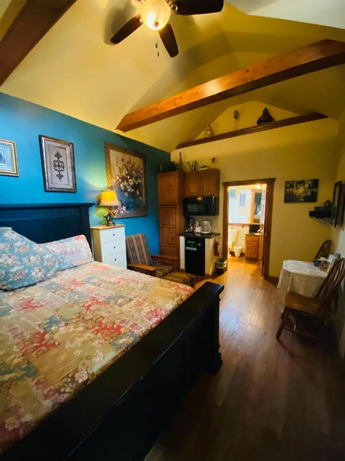 All Seasons Treehouse Village 유레카 스프링스 외부 사진
