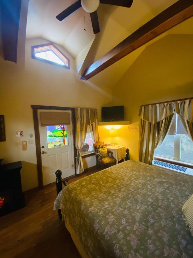 All Seasons Treehouse Village 유레카 스프링스 외부 사진