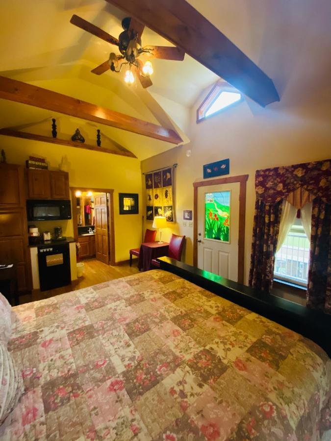 All Seasons Treehouse Village 유레카 스프링스 외부 사진